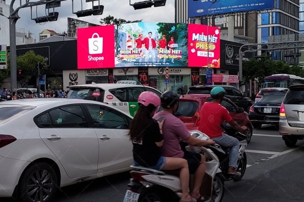 màn hình led 3d quảng cáo tại 30 nguyễn văn trỗi