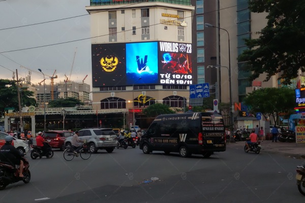 quảng cáo màn hình led tại số 01 phạm viết chánh